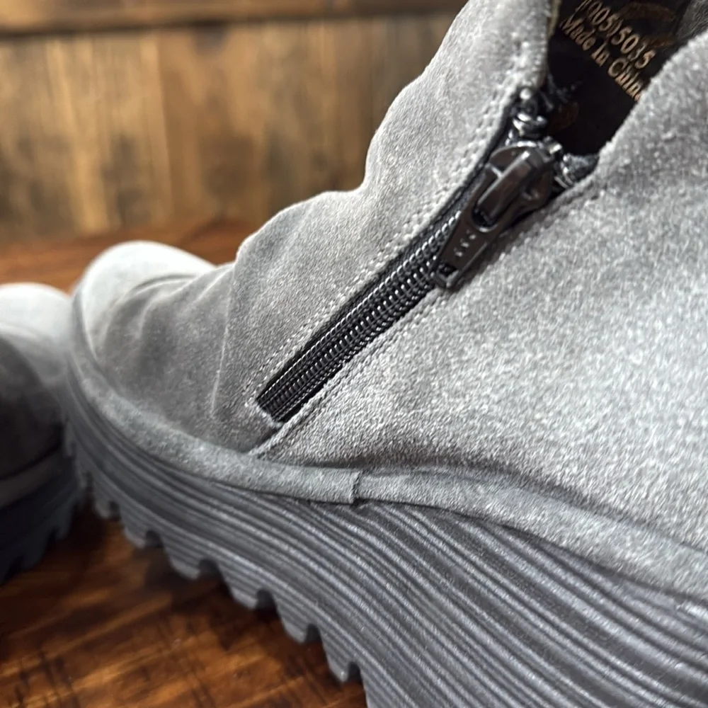 FLY LONDON YIP Diesel Oil Suede Booties